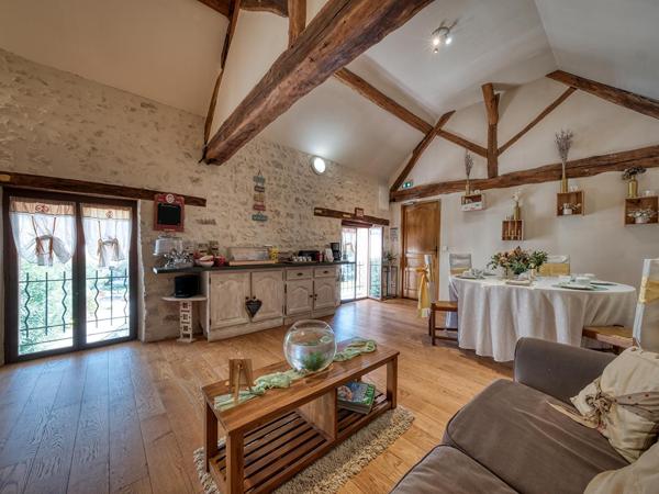 Domaine de réceptions, séminaires et maison d’habitation avec piscine