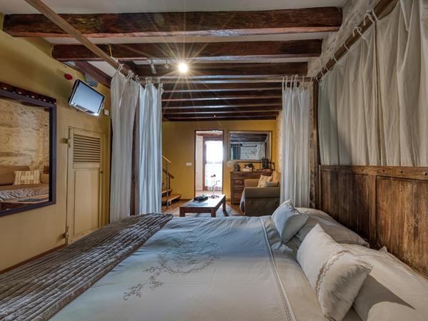 Domaine de réceptions, séminaires et maison d’habitation avec piscine
