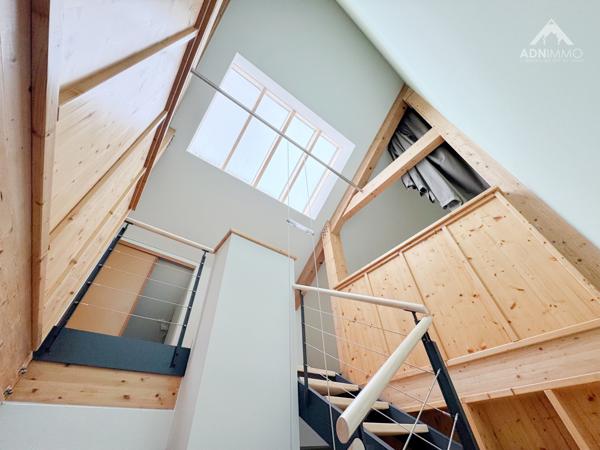 Saint-Genis-Pouilly (01630) Grange 7 Pièces 225 m2