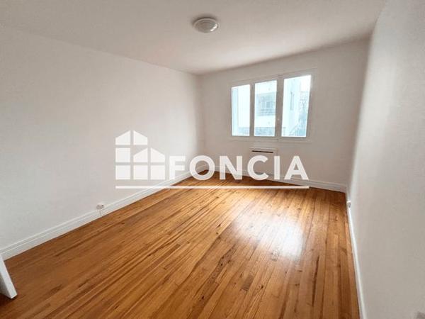 Location Appartement 3 pièces 61.55 m² - 70 RUE DE L'ISLE Valence 26000