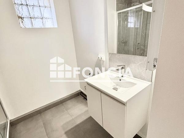 Location Appartement 3 pièces 61.55 m² - 70 RUE DE L'ISLE Valence 26000