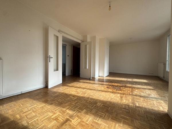 RENNES : quartier BOURG L'EVESQUE - appartement T4 lumineux - balcon