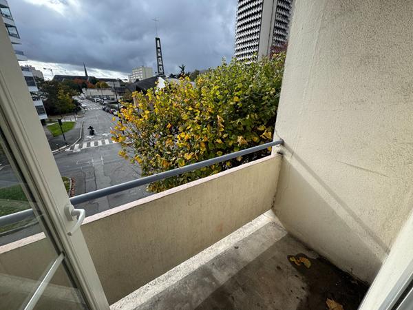 RENNES : quartier BOURG L'EVESQUE - appartement T4 lumineux - balcon