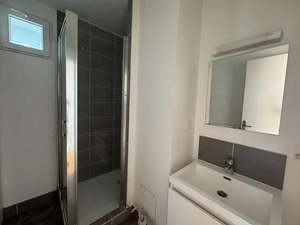 RENNES : quartier BOURG L'EVESQUE - appartement T4 lumineux - balcon