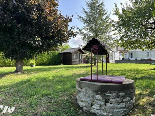 MAILLEZAIS BOURG - MAISON ANCIENNE EN BORD DE CONCHE