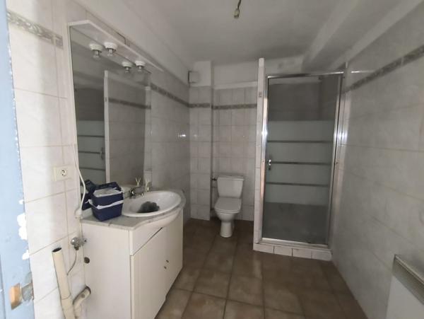 Appartement à GONFARON (83590)