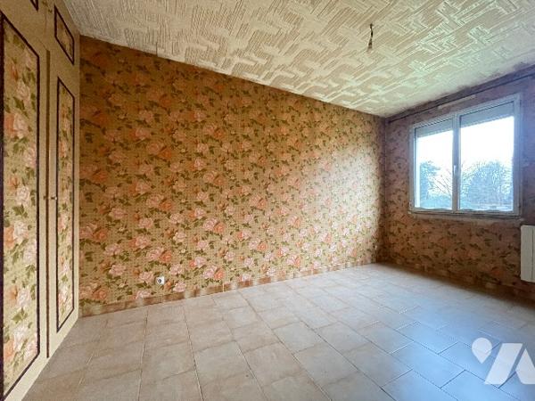 Pavillon de plain-pied avec jardin et garage