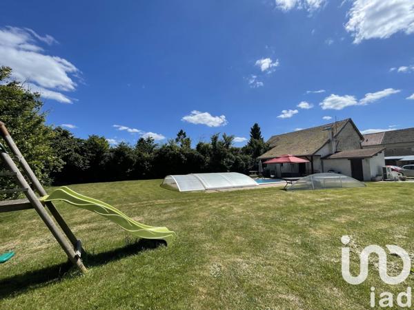 Longère 9 pièces de 276 m² à Houdan (78550)