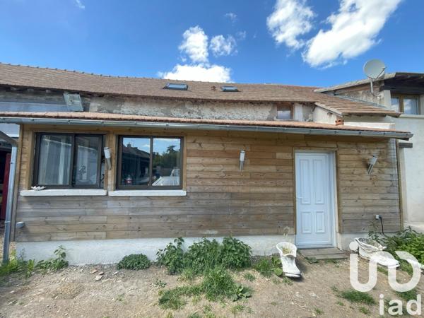 Longère 9 pièces de 276 m² à Houdan (78550)