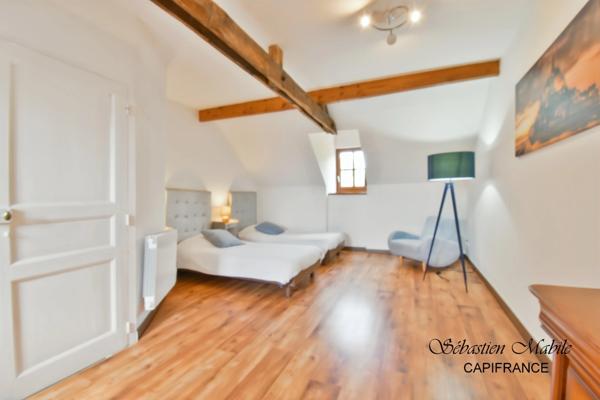 Propriété à vendre avec 5 gîtes + un appartement 14 pièces (50) à Pontorson en Normandie en Baie du Mont Saint Michel