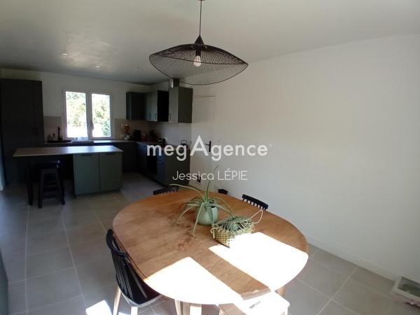 Maison à NIORT, 79000 - 4 pièces 75m²