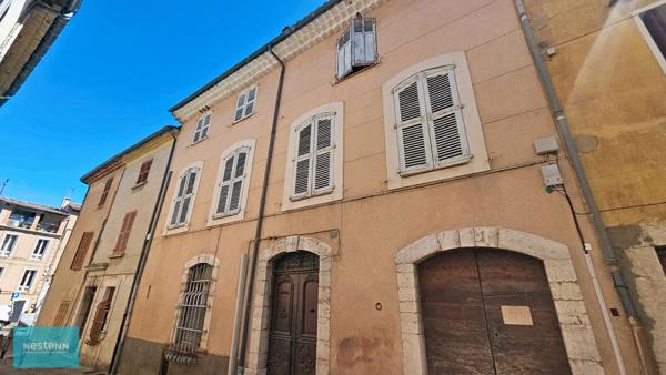 VIAGER OCCUPÉ - BIEN D'EXCEPTION À FORT POTENTIEL - ROUGIERS
