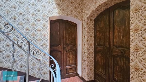 VIAGER OCCUPÉ - BIEN D'EXCEPTION À FORT POTENTIEL - ROUGIERS