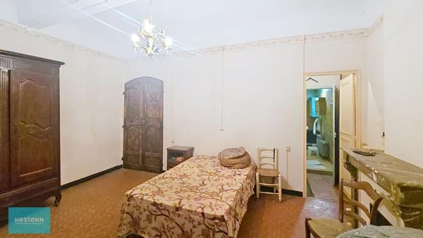 VIAGER OCCUPÉ - BIEN D'EXCEPTION À FORT POTENTIEL - ROUGIERS