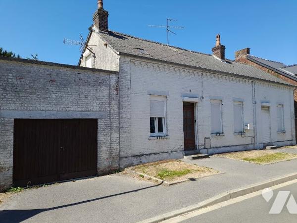 Maison individuelle sur plus de 8 ares. Beaux volumes.