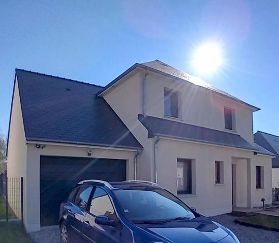 MAISON INDIVIDUEL 292600 DONT 4,5% honoraire inclus à la charge de l'acquéreur soit prix net vendeur 280000. "