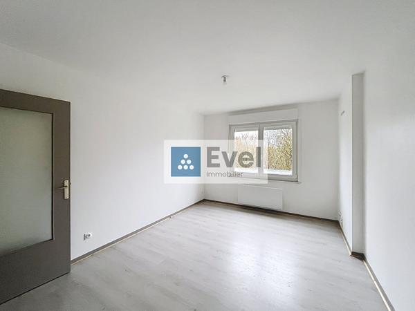 SARREGUEMINES, Appartement F2, Balcon et Garage