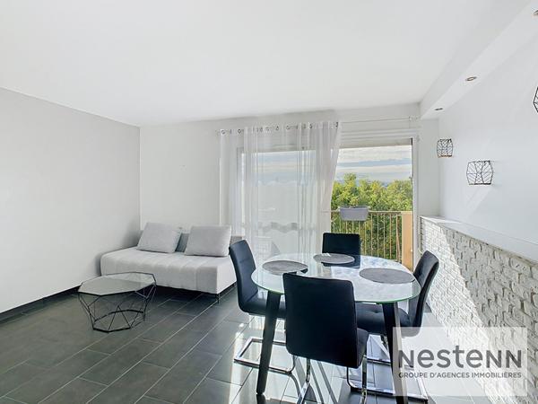 APPARTEMENT A LOUER - RESIDENCE CHAMPS DE COURSES - SECTEUR EAUBONNE - 2 PIECES 53.84 m2