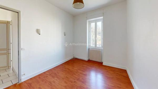 Vente                                                      Appartement
                        
                     3 pièces                      68 m2                     à Pont-Évêque