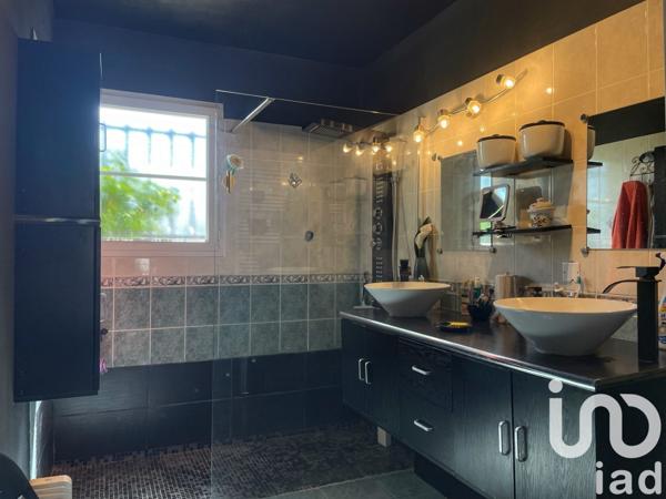 Maison rustique 5 pièces de 124 m² à Agris (16110)