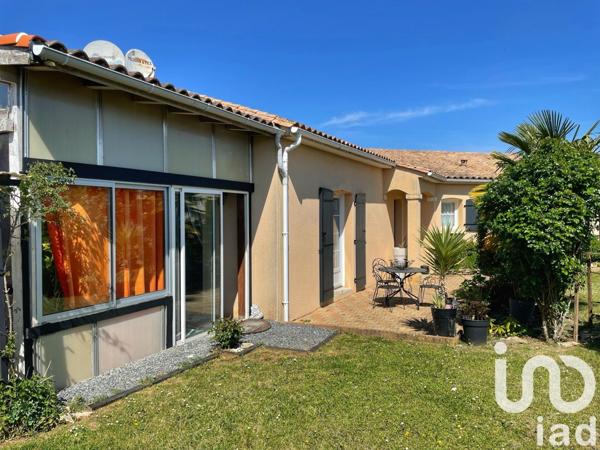 Maison rustique 5 pièces de 124 m² à Agris (16110)