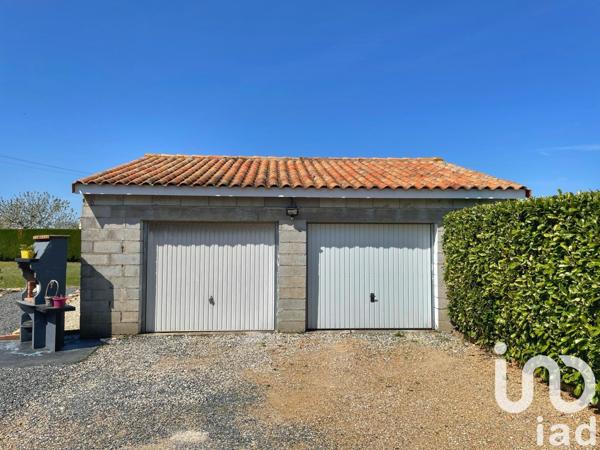 Maison rustique 5 pièces de 124 m² à Agris (16110)