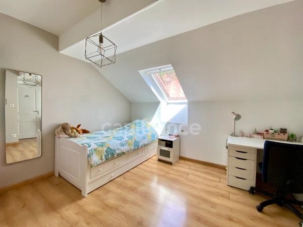 Maison à vendre 6 pièces ECHENEVEX (01)