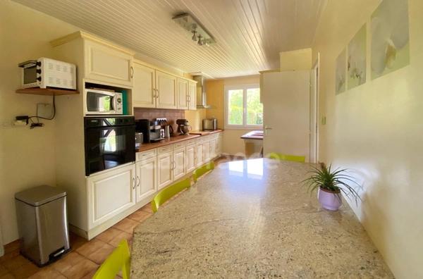 Maison à vendre 6 pièces ECHENEVEX (01)