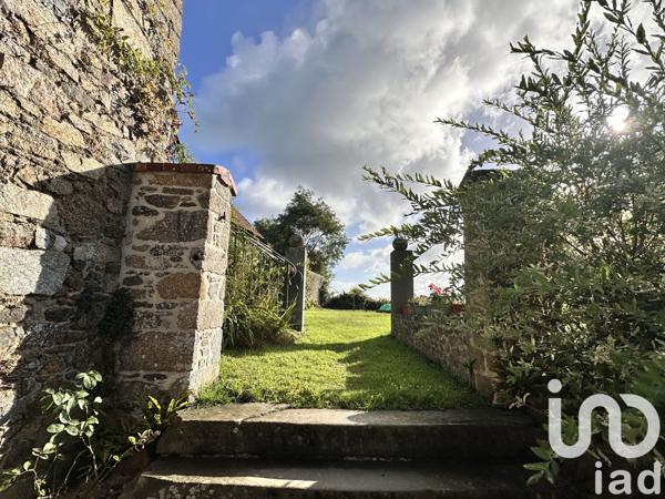 Maison à vendre 8 pièces 205 m² Saint-Sauveur-Villages