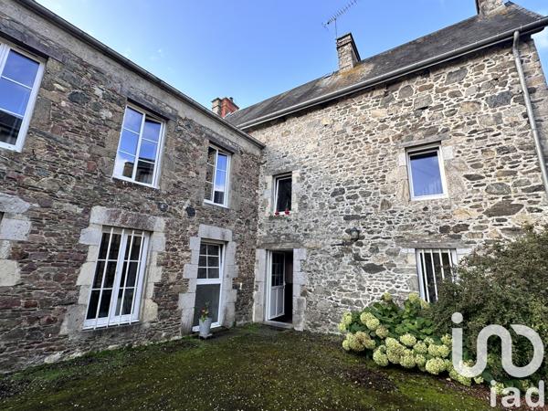 Maison à vendre 8 pièces 205 m² Saint-Sauveur-Villages