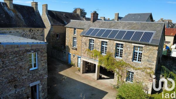 Maison à vendre 8 pièces 205 m² Saint-Sauveur-Villages