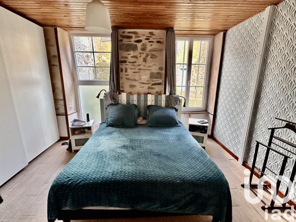 Maison à vendre 8 pièces 205 m² Saint-Sauveur-Villages