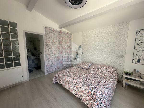 A VENDRE 83470 SAINT MAXIMIN LA SAINTE BAUME MAISON DE TYPE 5 DE 157M² SUR 2328M² DE JARDIN GARAGE PISCINE DEPENDANCE