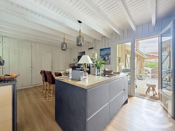 Maison à vendre  5 pièces - 148 m 2   GUJAN MESTRAS  - 33