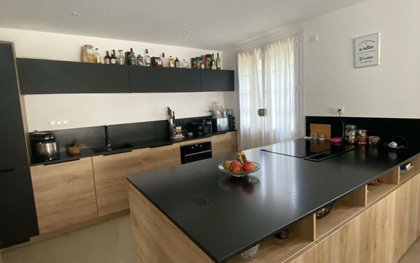 Maison à vendre    4 pièces •  Mallemort