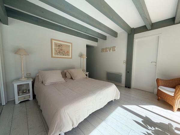 Maison d'architecte en bordure de forêt