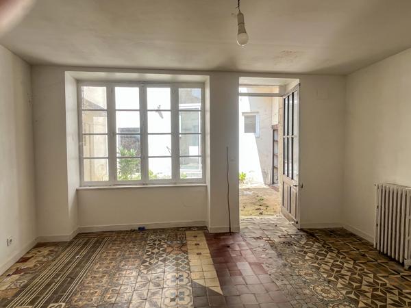 Maison à vendre à Ruffec (16700) - Charente