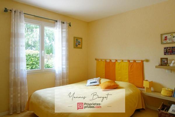 MAISON DE PLAIN-PIED DE 113 M² SUR PLUS DE 1 000 M² DE TERRAIN