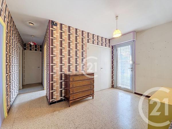 Maison à vendre  4 pièces - 92,42 m2 ST MARTIN DE CRAU - 13