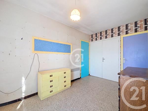 Maison à vendre  4 pièces - 92,42 m2 ST MARTIN DE CRAU - 13