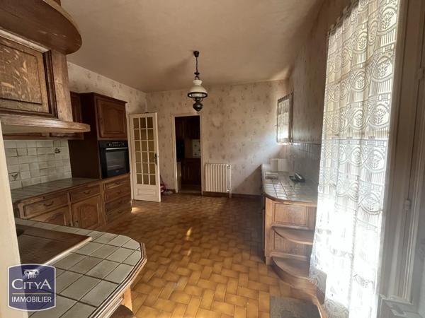 Maison à vendre 8 pièces 189.16m² Buxerolles (86180)