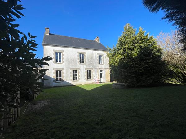 Maison Bourgeoise Elven centre terrain de 1700 m² avec dépendance / Bretagne / Morbihan Sud