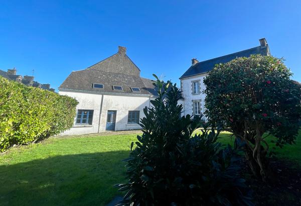 Maison Bourgeoise Elven centre terrain de 1700 m² avec dépendance / Bretagne / Morbihan Sud