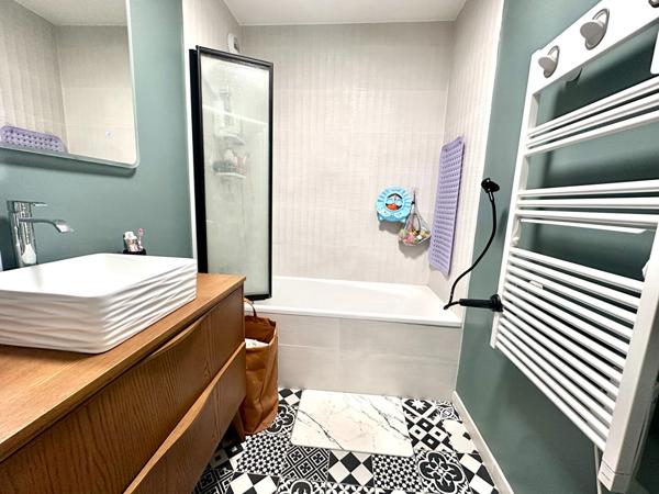 Appartement 4 pièces et double box