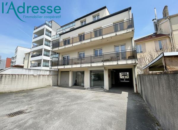 Local commercial Noisy Le Grand 151 m2