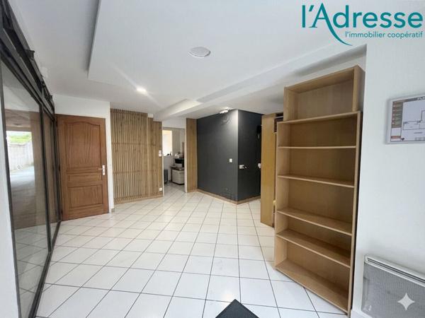Local commercial Noisy Le Grand 151 m2