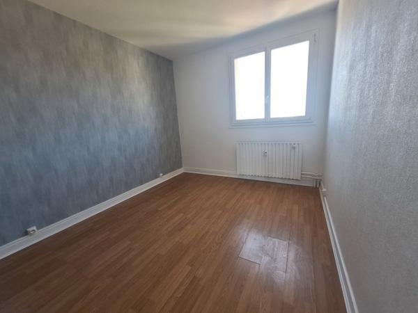 Appartement à vendre 43 000 € Montluçon 3 p 65 m² DPE E
