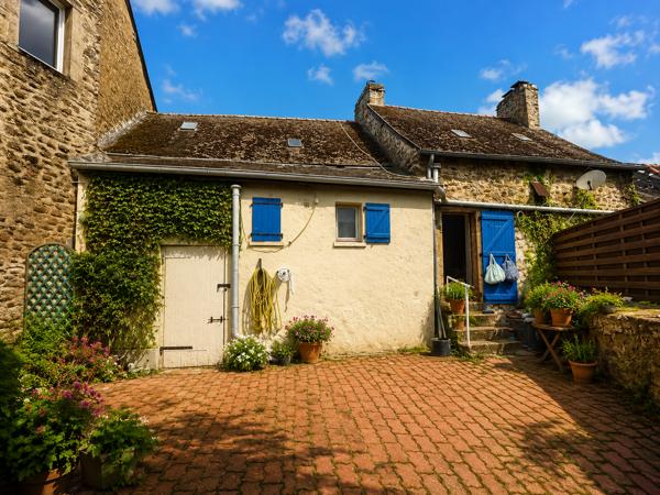 Maison à vendre à Saint-Pierre-sur-Orthe (53160) - Mayenne