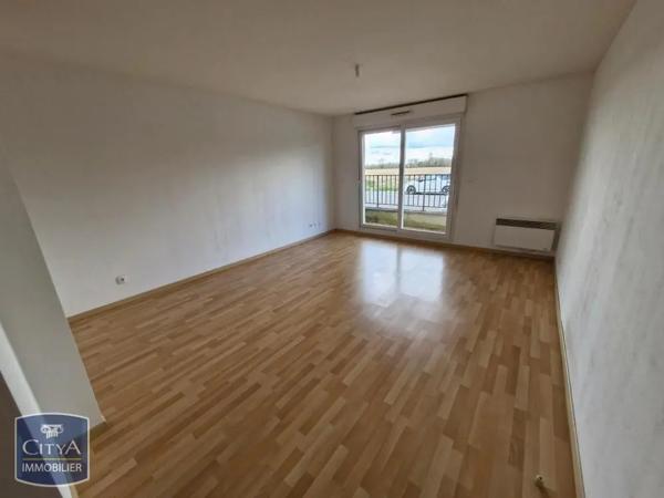 Appartement à louer 2 pièces 48.46m² Chinon (37500)