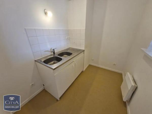 Appartement à louer 2 pièces 48.46m² Chinon (37500)